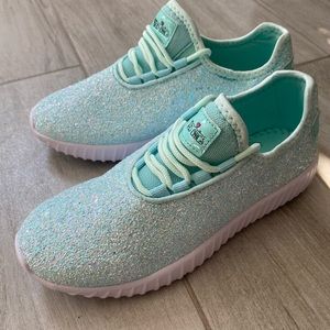 ✨Glitter Sneakers✨